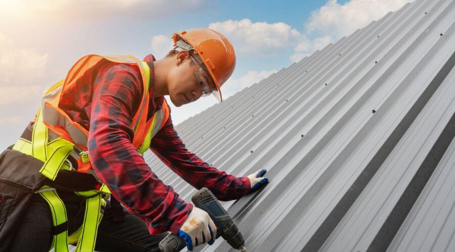 Professional Emergency Roof Repairs services in Steward, IL